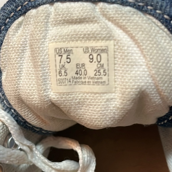 Vans Men Tie Dye Blue Tennis Shoes - Picture 6 of 6